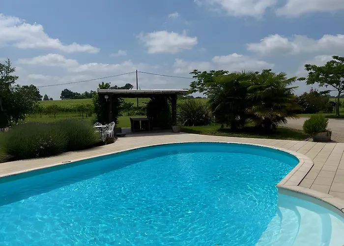 بيت للعطل La Jouanhitte Bourrouillan